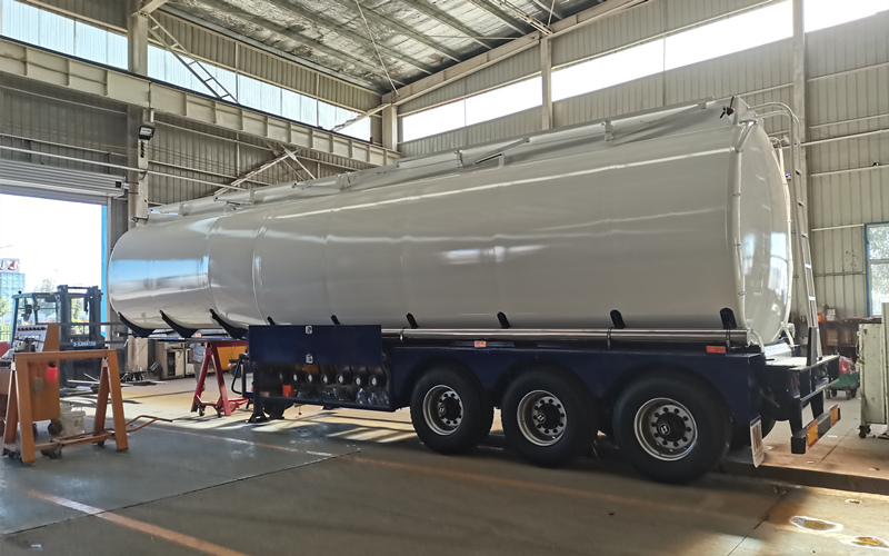 48000 Liters Capacity Oil Tanker 8 Co