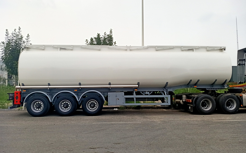 3 Axles Aluminum Diesel Tanker 48000 